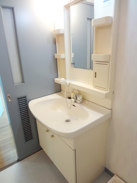 洗面設備　※別部屋のイメージ写真です。