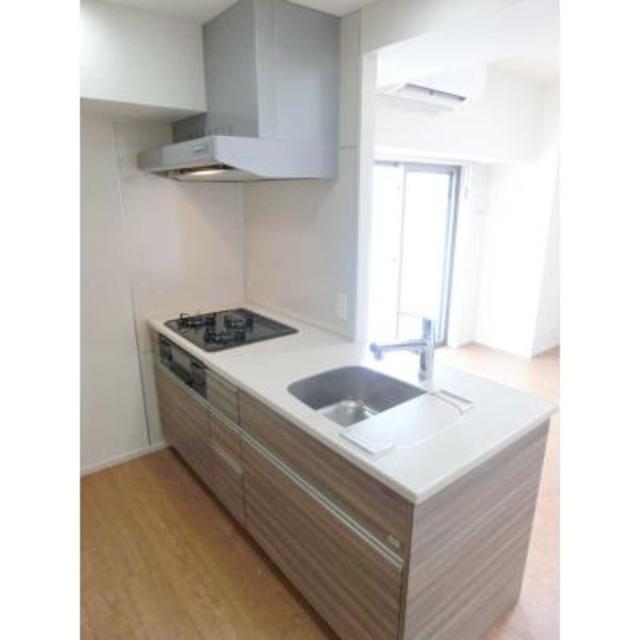 キッチン　※写真は同タイプ住戸です。