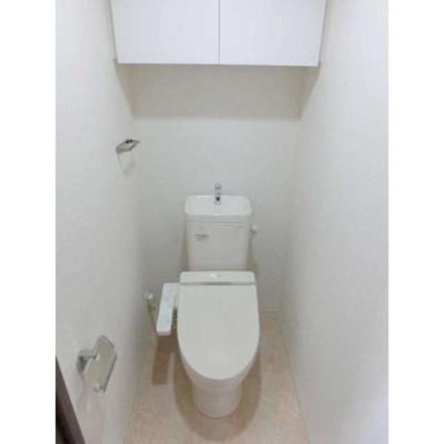 トイレ　※写真は同タイプ住戸です。