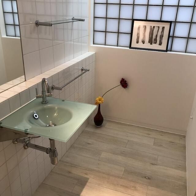 洗面設備　※モデル家具は付いてきません。