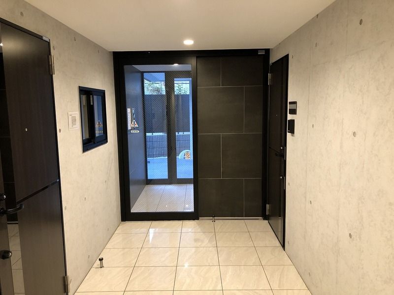 エントランス　防犯面もばっちりです！