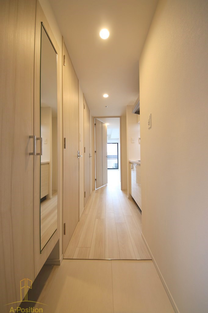 玄関　S-RESIDENCE堺筋本町Deux