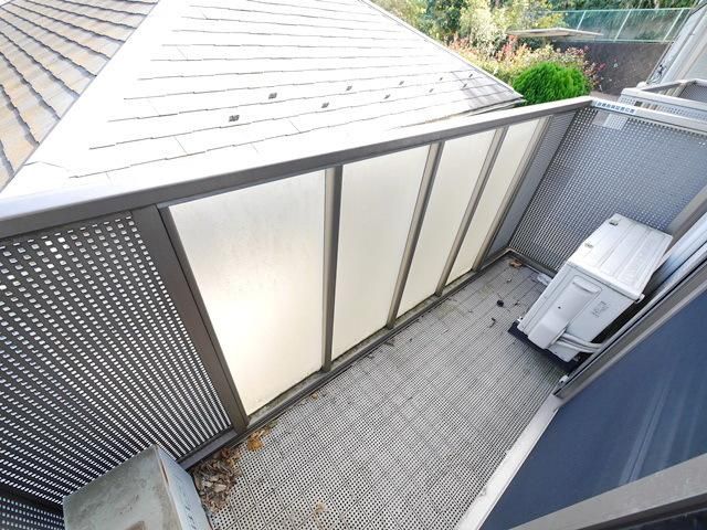 バルコニー　同シリーズ