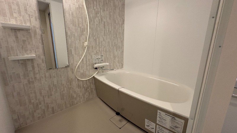 バス・シャワールーム　バスルーム