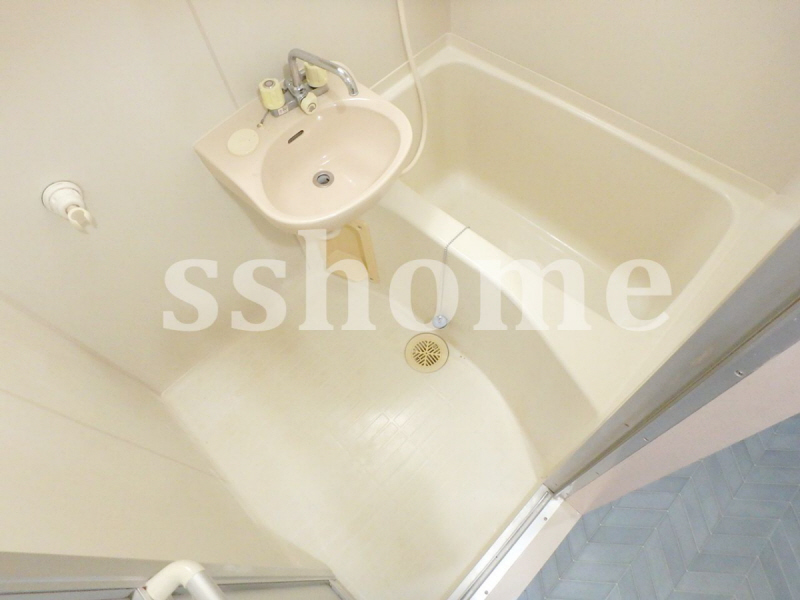 バス・シャワールーム　清潔感のある浴室☆