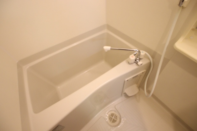 バス・シャワールーム　※別室の参考写真の為、現況優先です。