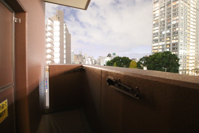 バルコニー　※別室の参考写真の為、現況優先です。