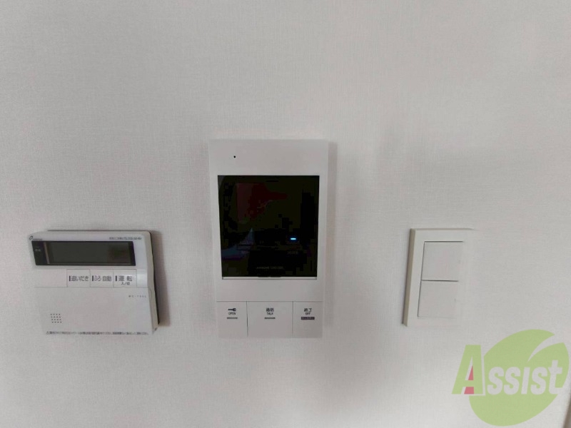 セキュリティ　ＴＶモニター付インターホンです。来客者の顔が見えるので安心！