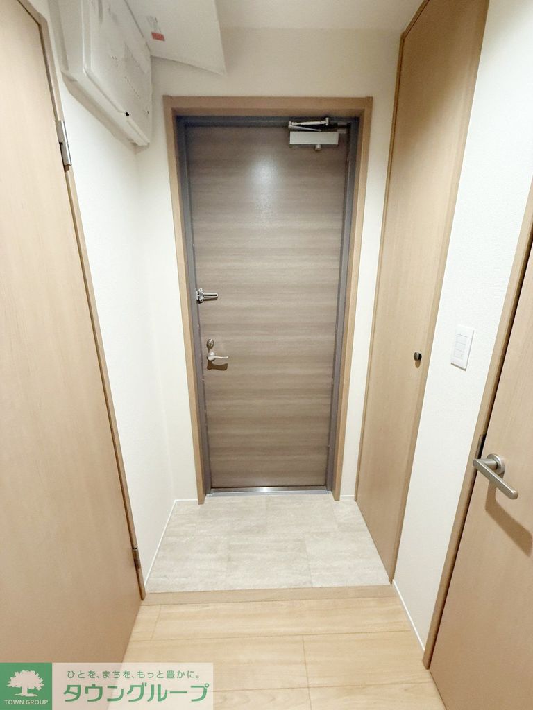 玄関　キッチン