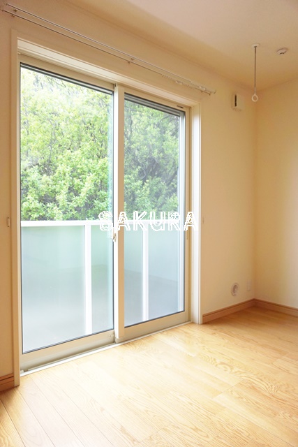 居室・リビング　開放感のあるゆったりとしたお部屋です♪