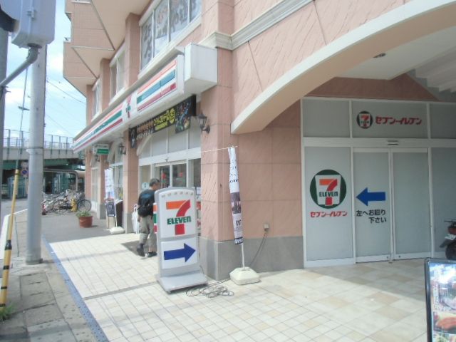 コンビニ　セブンイレブン朝霞駅東口店（コンビニ）まで160m