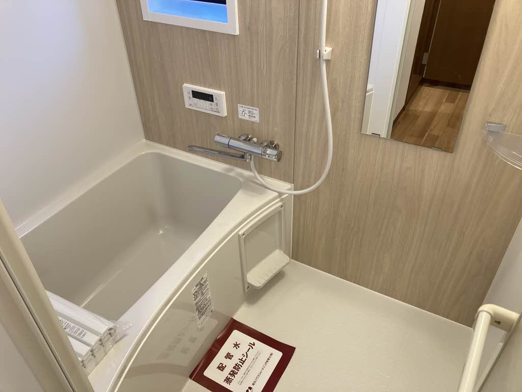 バス・シャワールーム　浴室交換済み（２０２５年１２月）