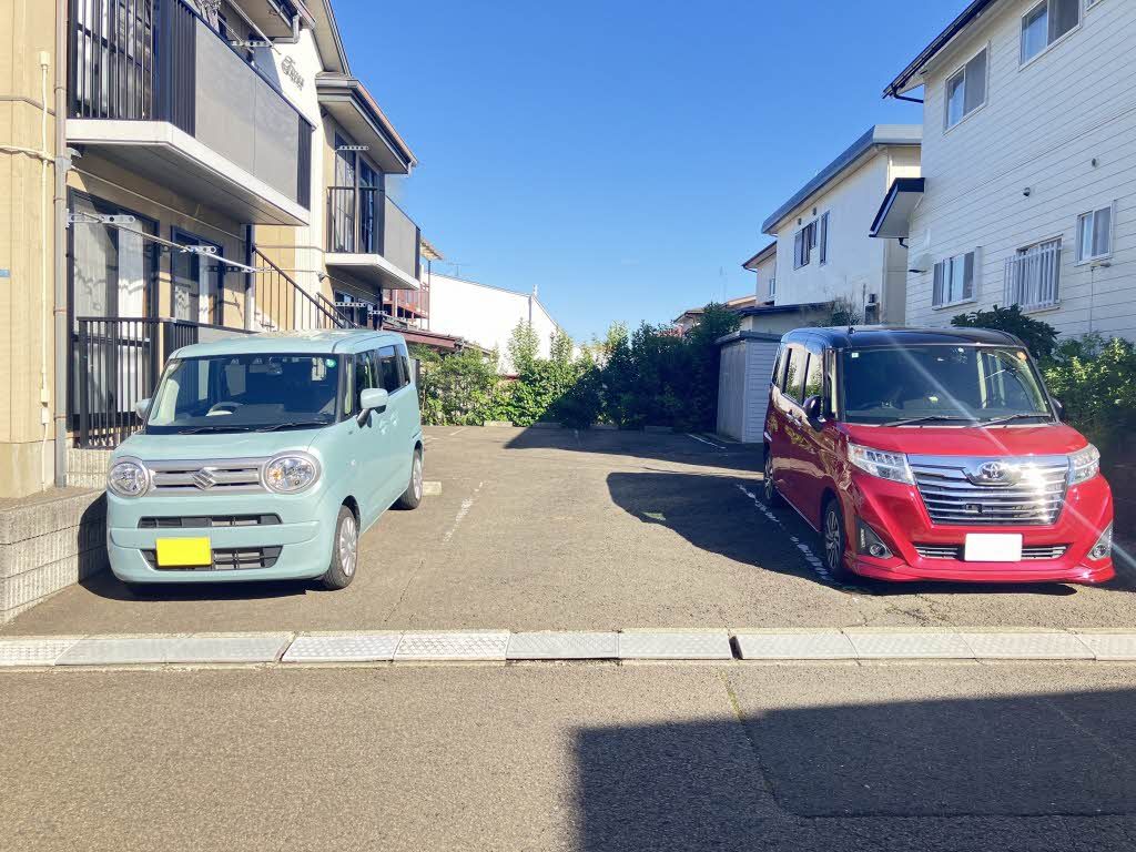 駐車場　駐車場