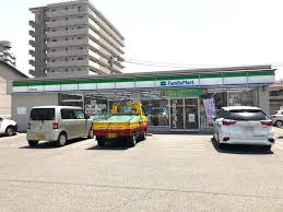 コンビニ　ファミリーマート岡山東古松店（コンビニ）まで398m