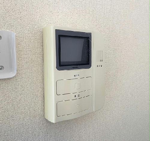 セキュリティ　モニター付きインターホン