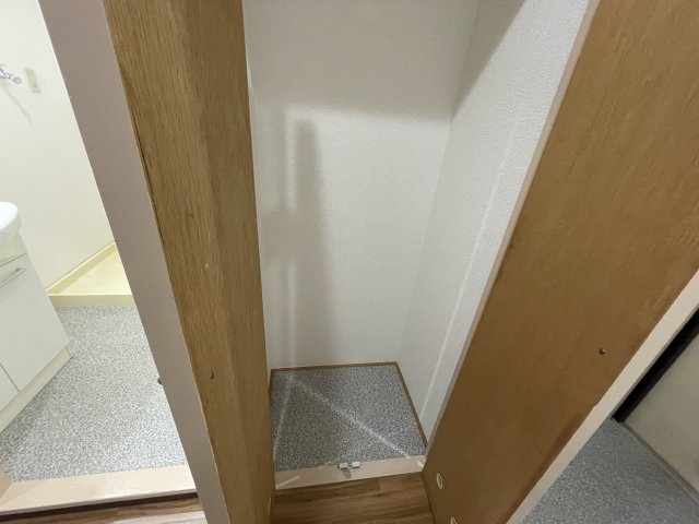 収納　イメージとして同建物他部屋を表示しています。
