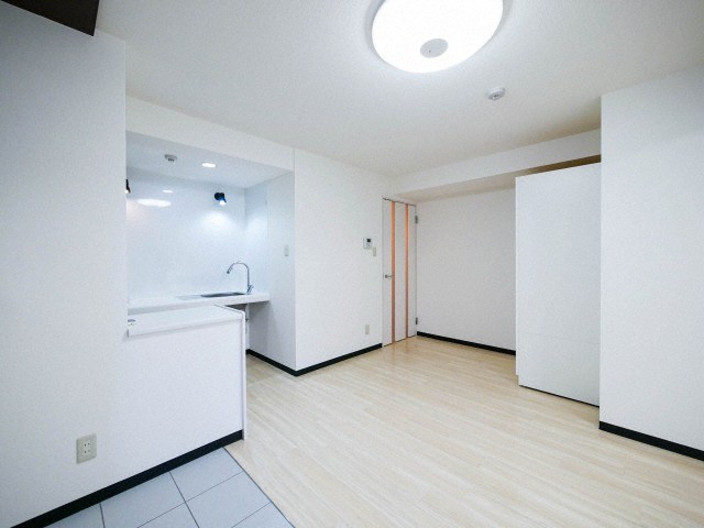 居室・リビング　明るい居間で気持ちまで明るくなりますね！