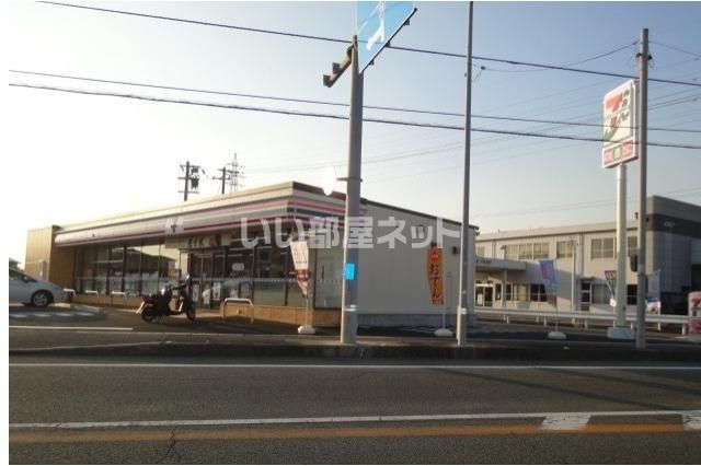 コンビニ　セブンイレブン鳴門大津店（コンビニ）まで1060m