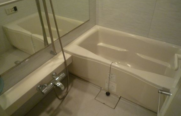 バス・シャワールーム　※別部屋参考写真