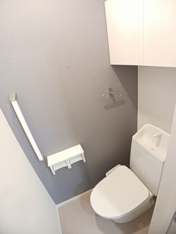 トイレ　ゆったりとした空間のトイレです