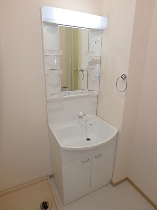 洗面設備　洗面室