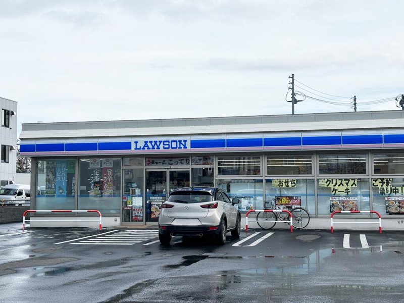 コンビニ　ローソン札幌八軒2条東店（コンビニ）まで427m