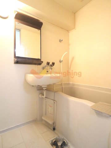 バス・シャワールーム　日々の疲れを癒すお風呂付です