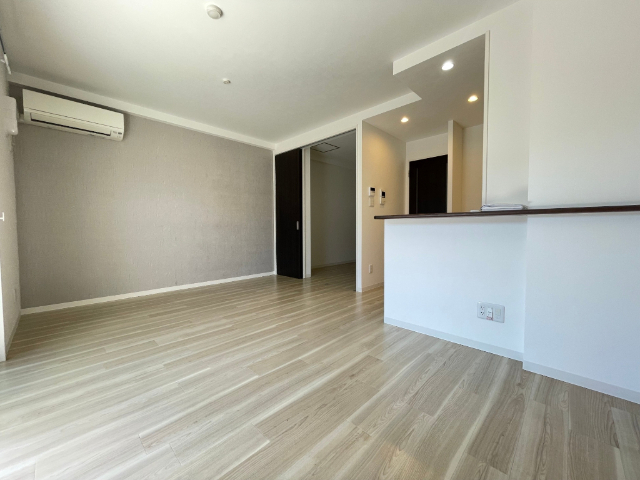 居室・リビング　リビング・明るいです