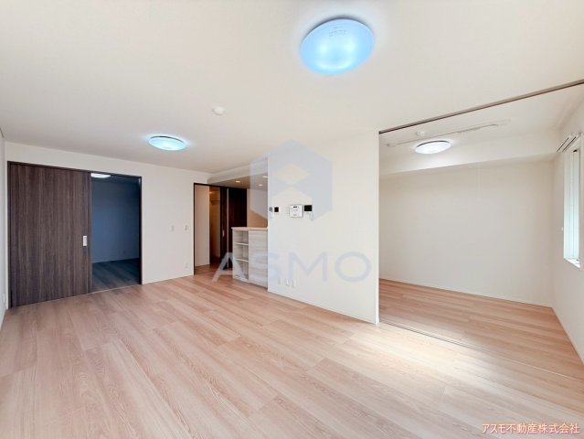 居室・リビング　同マンション別部屋　参考写真