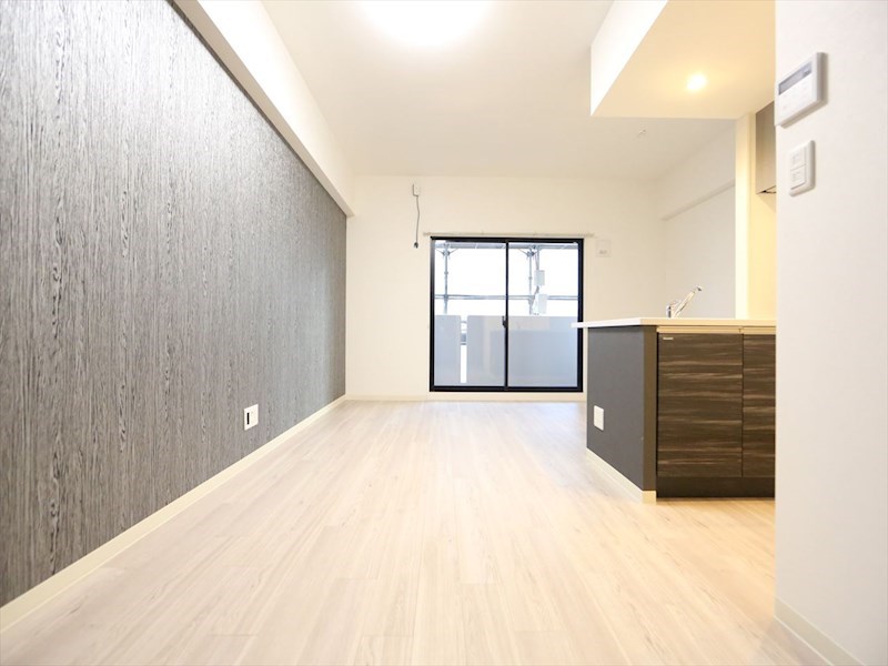 バルコニー　ＬＤＫ13.21帖　エアコン完備　バルコニー