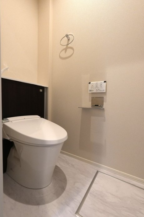 トイレ　同タイプ間取りの別部屋写真です。