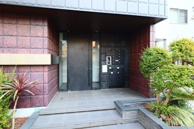 エントランス　清潔なエントランスです