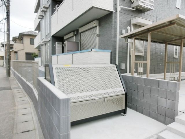 その他　ゴミ捨て場もございます
