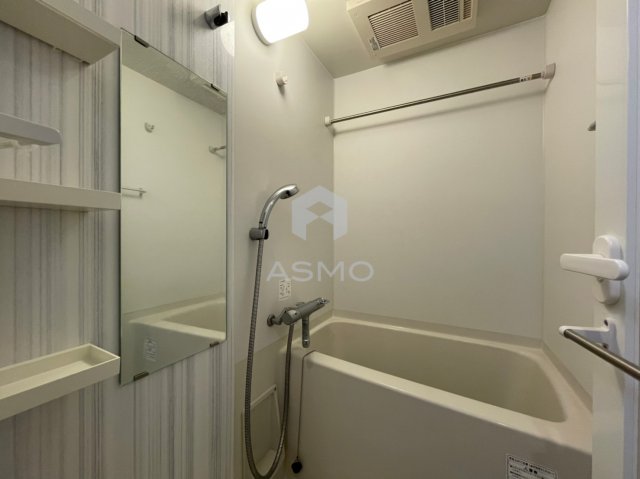 バス・シャワールーム　同マンション別部屋参考写真