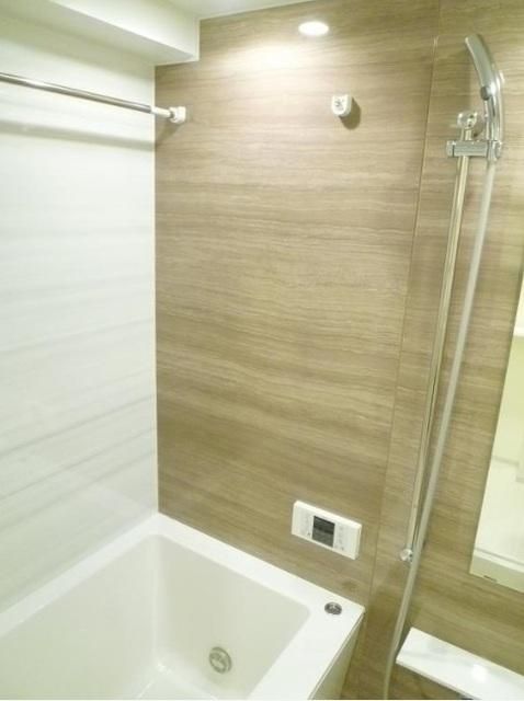 バス・シャワールーム　追い焚き付バス