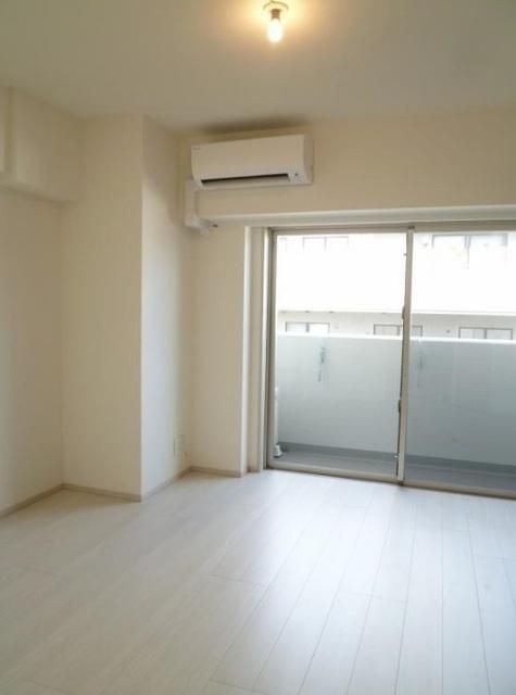 居室・リビング　開放感あふれる8.7帖洋室