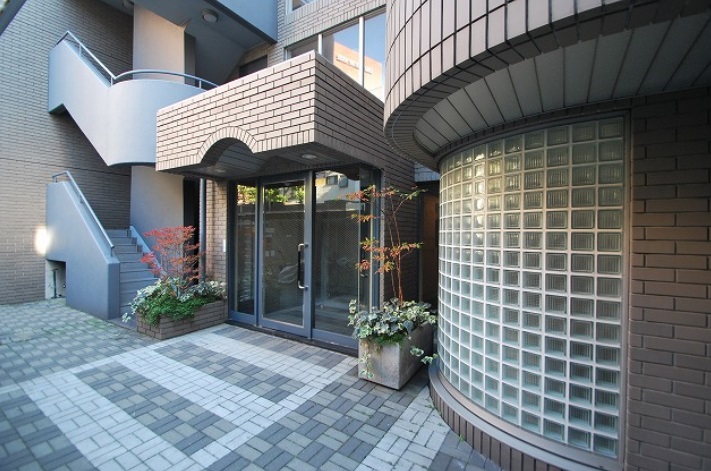 エントランス　エントランス