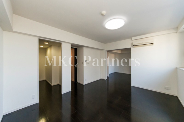 居室・リビング　４０５