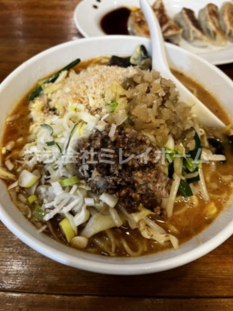 飲食店　パンダ乾杯楼（飲食店）まで215m