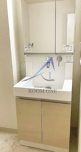 洗面設備　独立洗面台です。