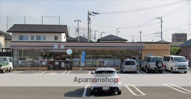 コンビニ　セブンイレブン（コンビニ）まで337m