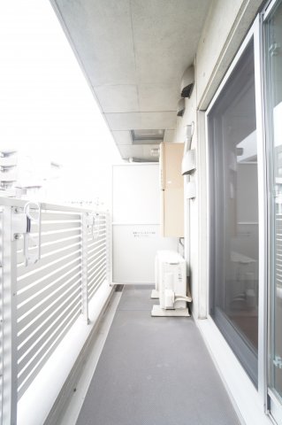 バルコニー　※同物件・同タイプの写真です。