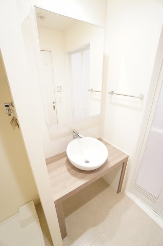洗面設備　※同物件・同タイプの写真です。