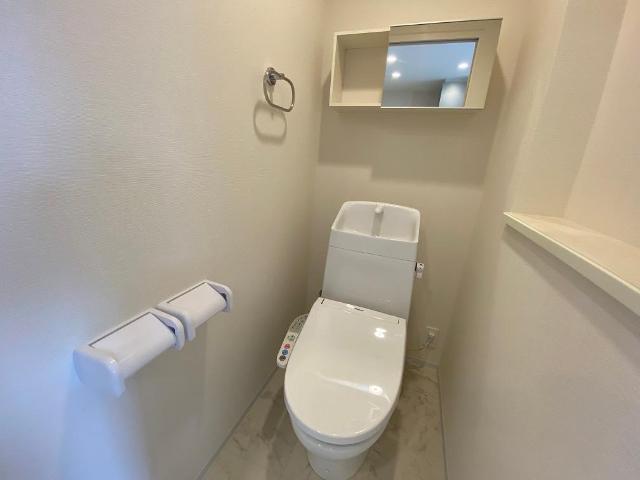 トイレ　シャワー付トイレ