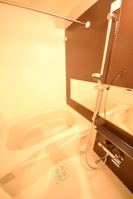 バス・シャワールーム　★人気のバストイレ別のお部屋です★