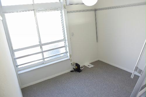 居室・リビング　1階はフローリングです！(2階は絨毯)