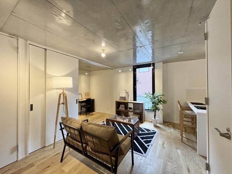 居室・リビング　※モデルルーム設置時の写真です。家具は付帯しません。