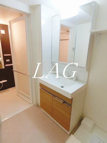 洗面設備　洗面台です。