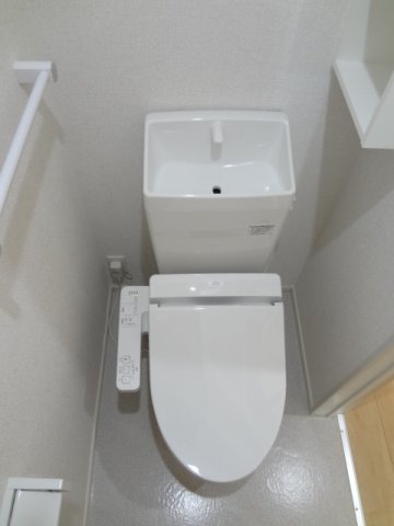 トイレ　トイレもきれいです