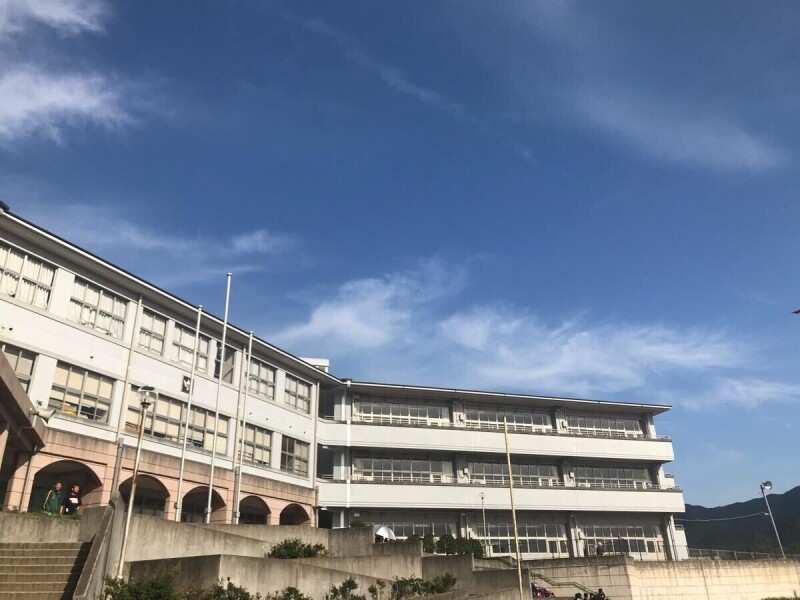 中学校　福智町立方城中学校（中学校）まで2367m